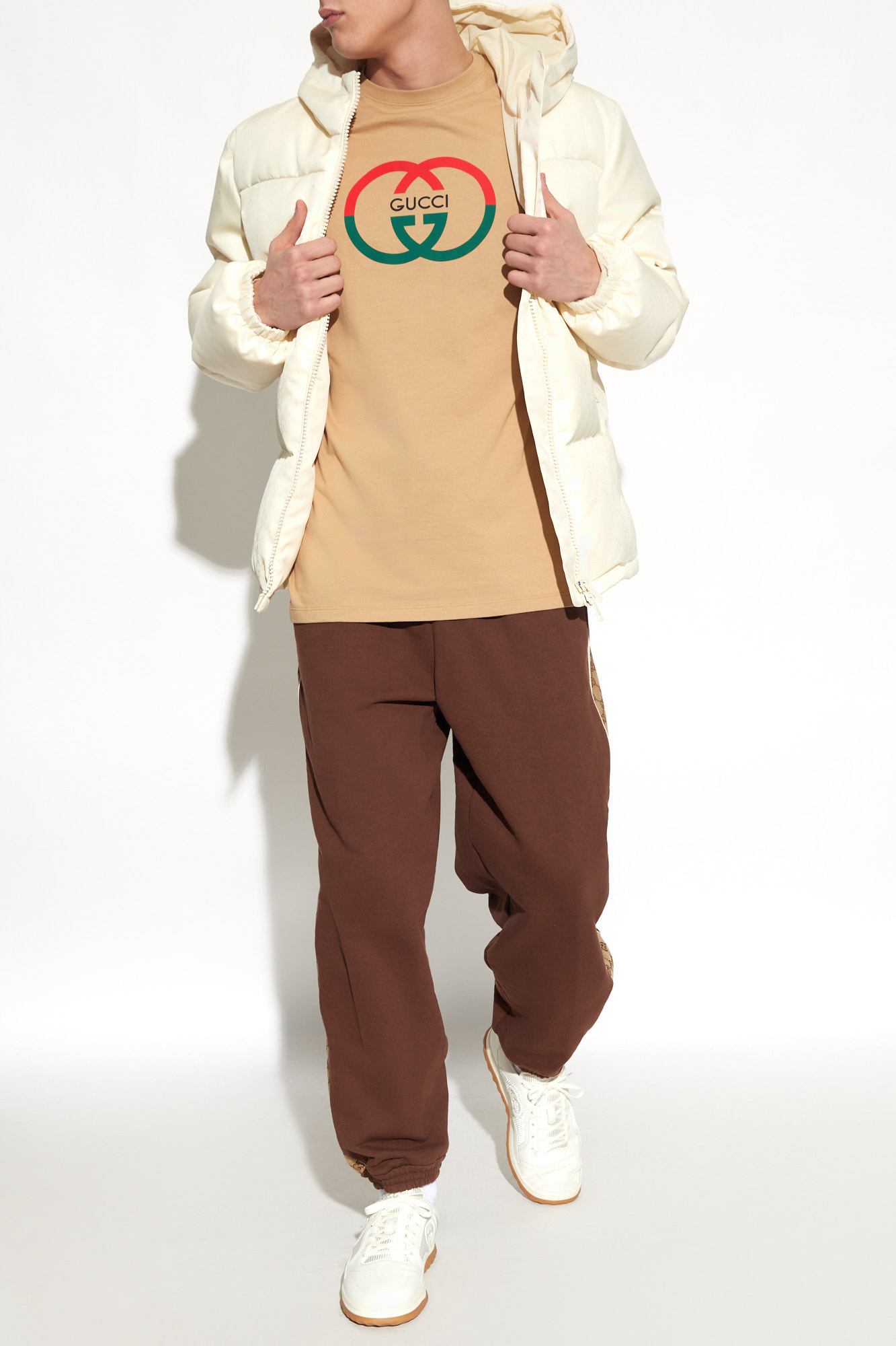 Tシャツ・カットソー GUCCI Men T Shirts 824338XJG78 9040 Beige Printed cotton jersey T-shirt in Beige Ready-to-wear | GUCCI® SI